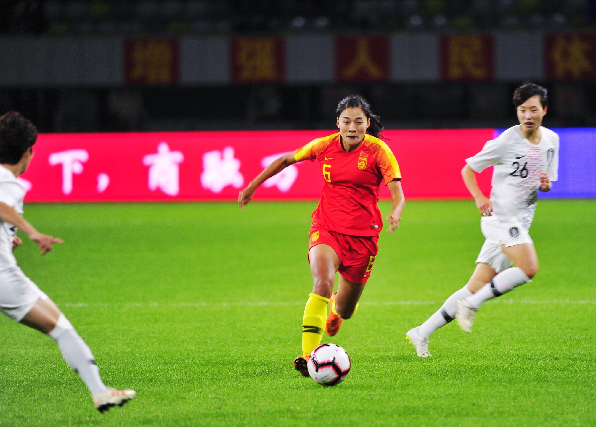 中国女足在国内联赛中获得三连胜