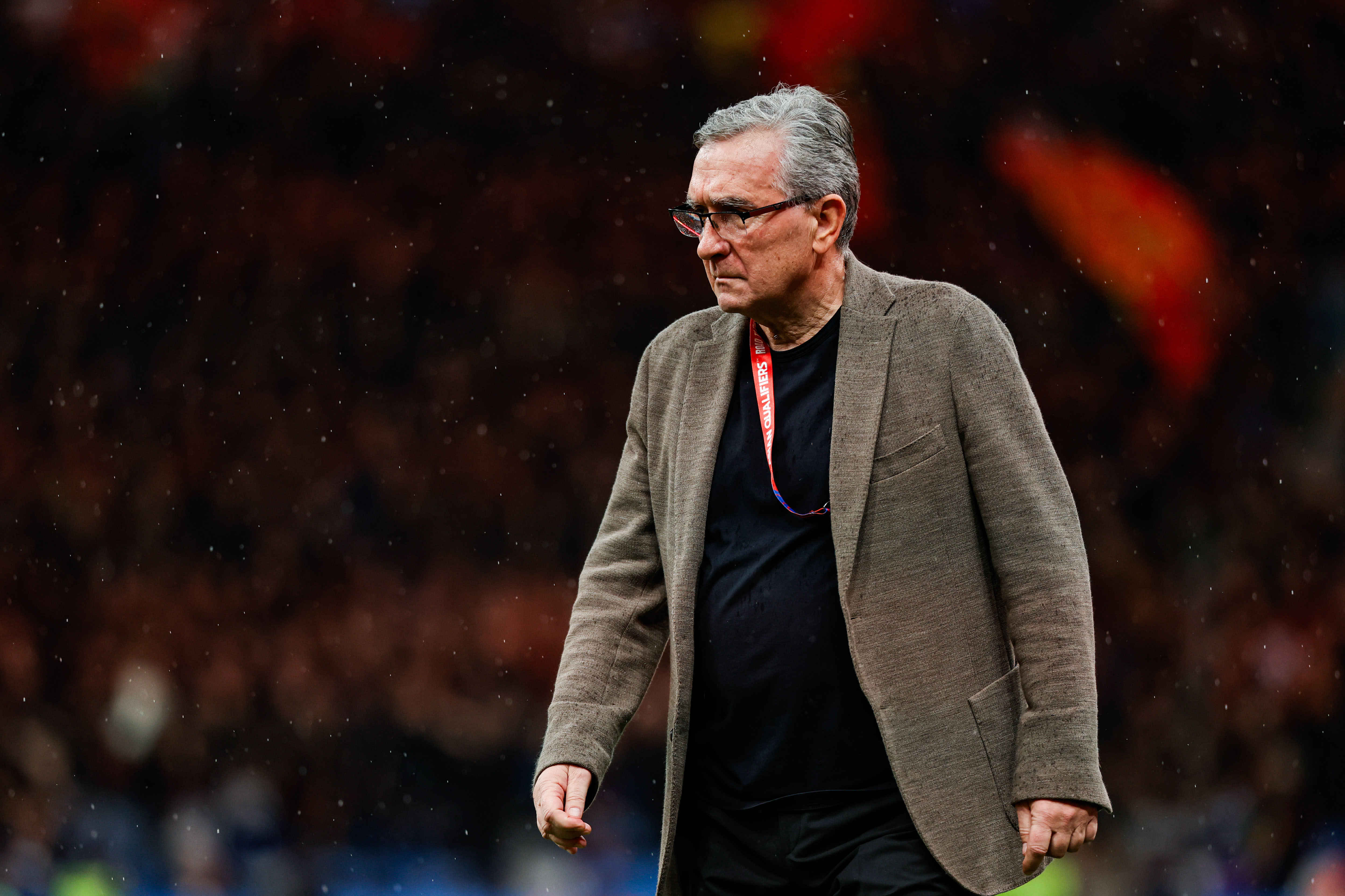 沙尔克04主场不敌对手，遭遇两连败